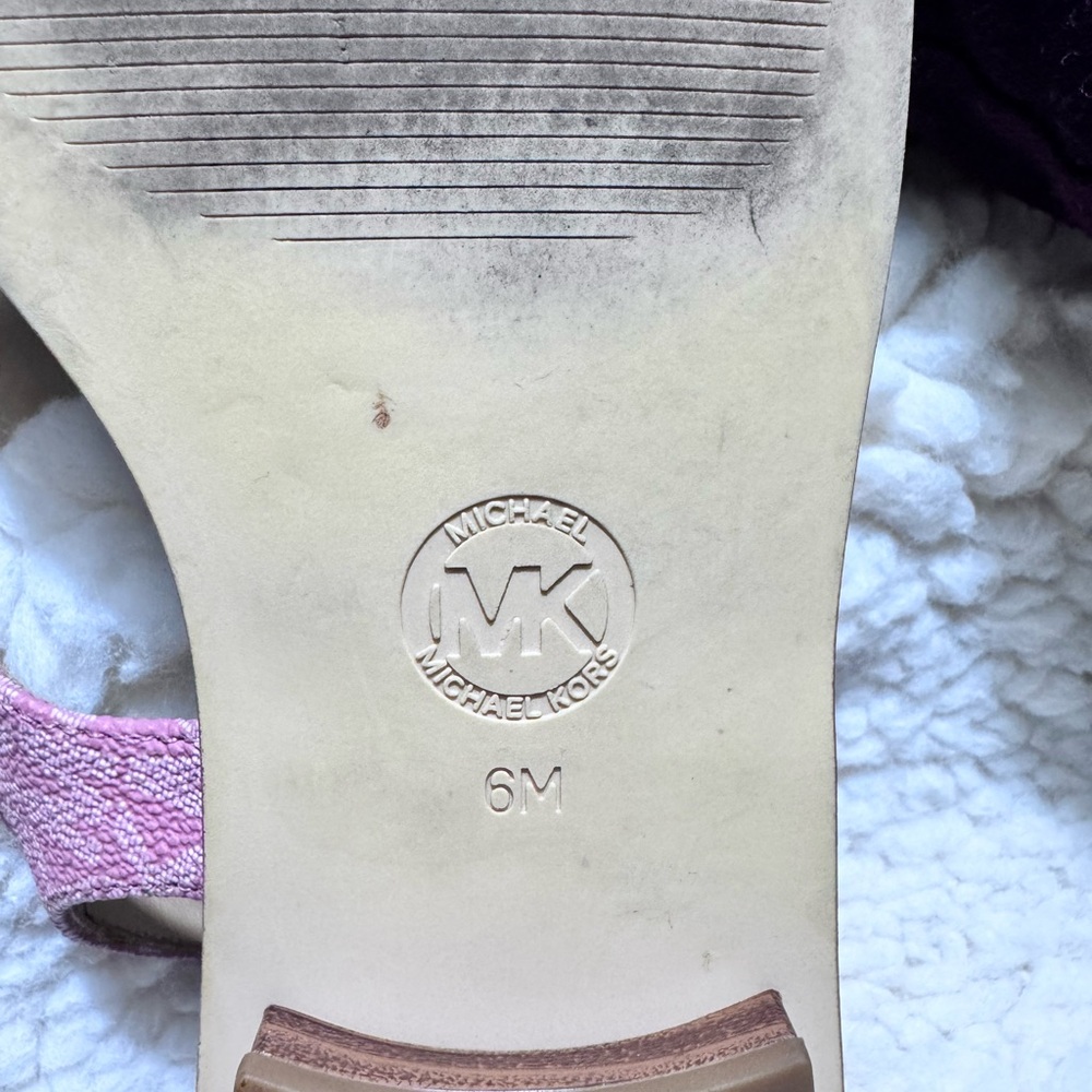 Michael Kors woman’s sandals 🩴 - Picture 10 of 11